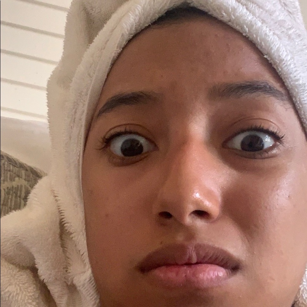 Meet your Posher, Cameran